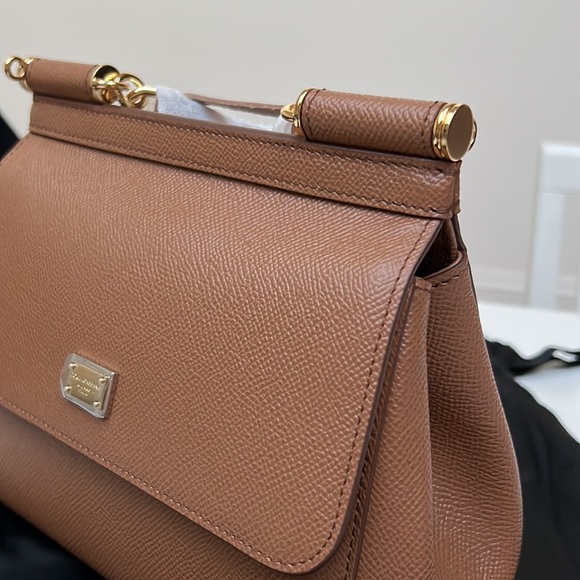 Authentic Dolce and Gabana Miss Sicily Handbag - Picture 6 of 12